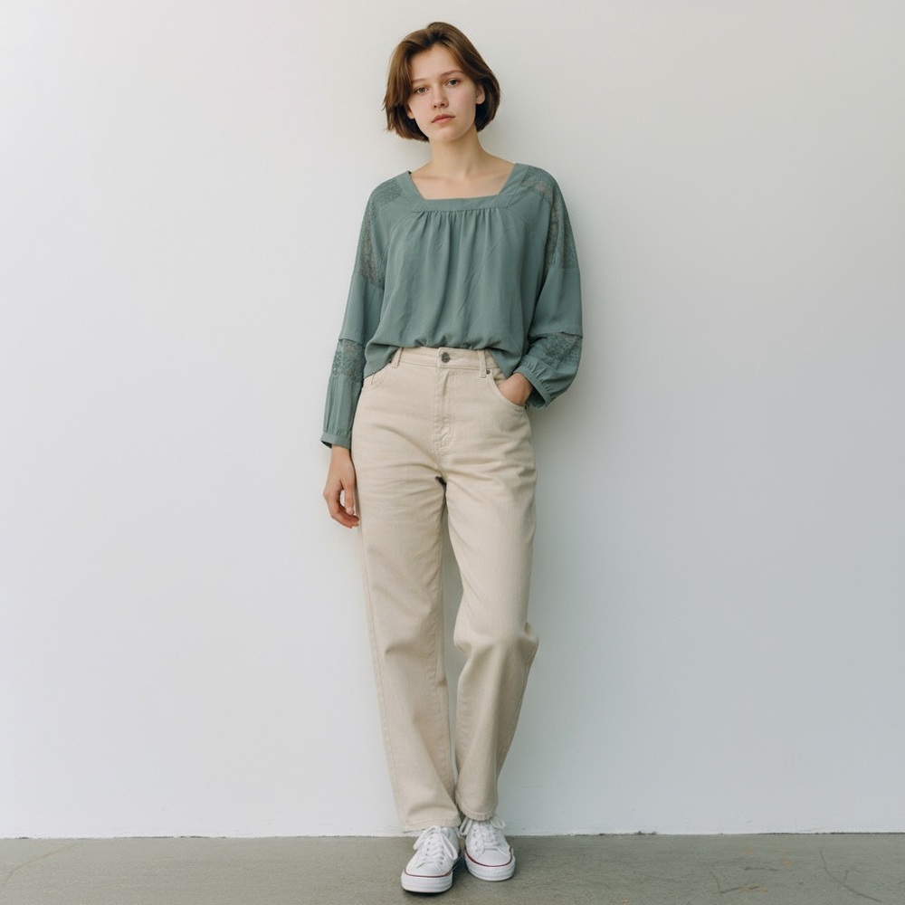 Romeo & Juliet elegant Green Women's Top small NwOT - Picture 3 of 6